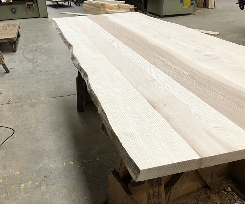 Plateau-table-live-edge-frêne-DELTABOIS