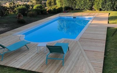TERRASSE EN BOIS EN LAMES MÉLÈZE